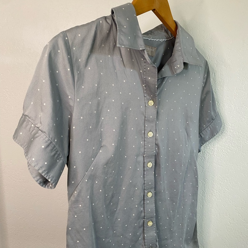 Banana Republic Silver and white Polka dot button down. Size 8